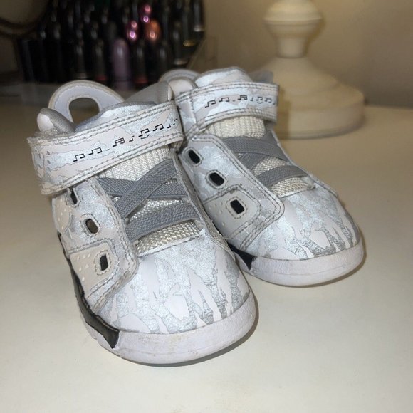 Nike Air Jordans Baby Toddler Size 5C 428820-004 White Gray Black Rare! - Picture 2 of 7